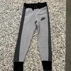 Nike lounge joggers